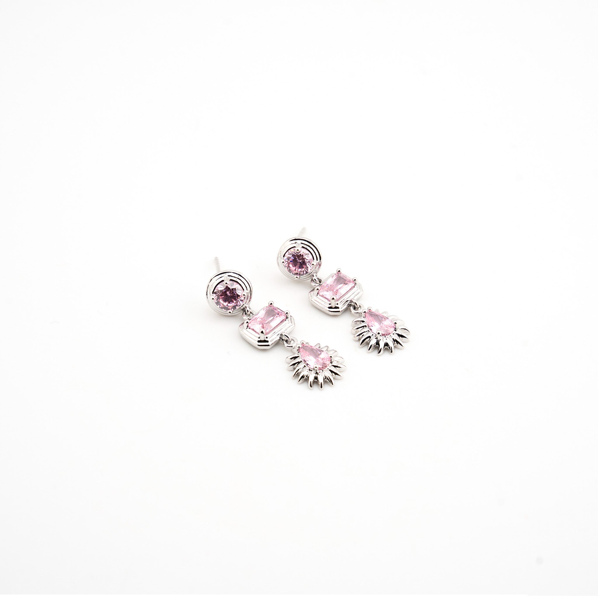 Aretes plateados con cristales rosas