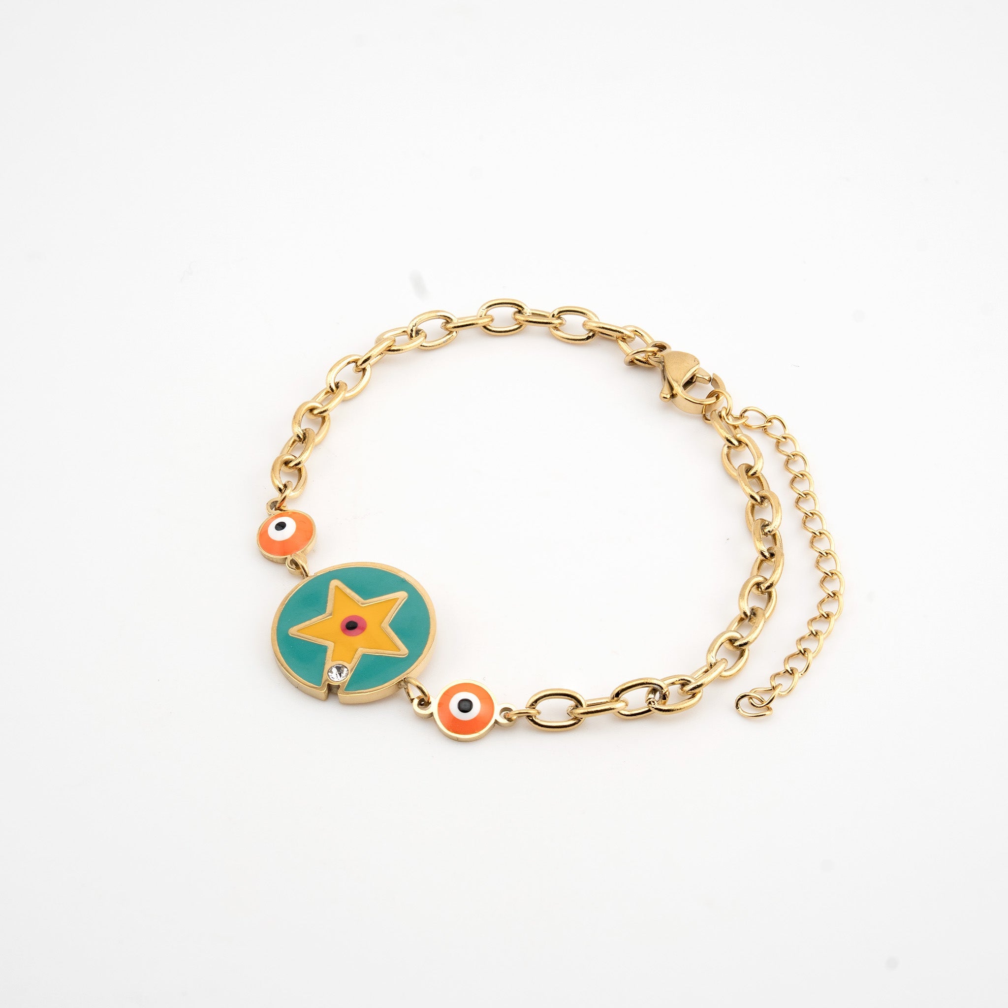 Pulsera dorada con dije de estrella con una zirconia 
