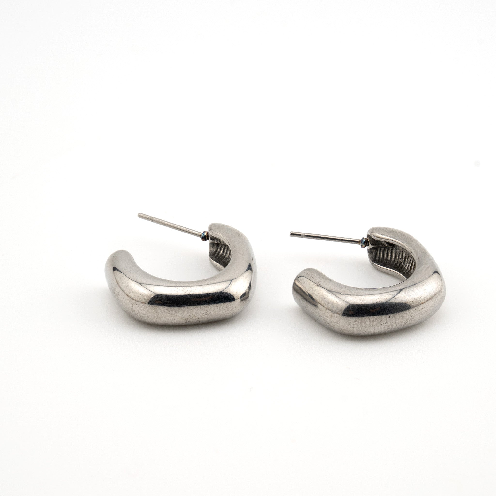 Arete color plata