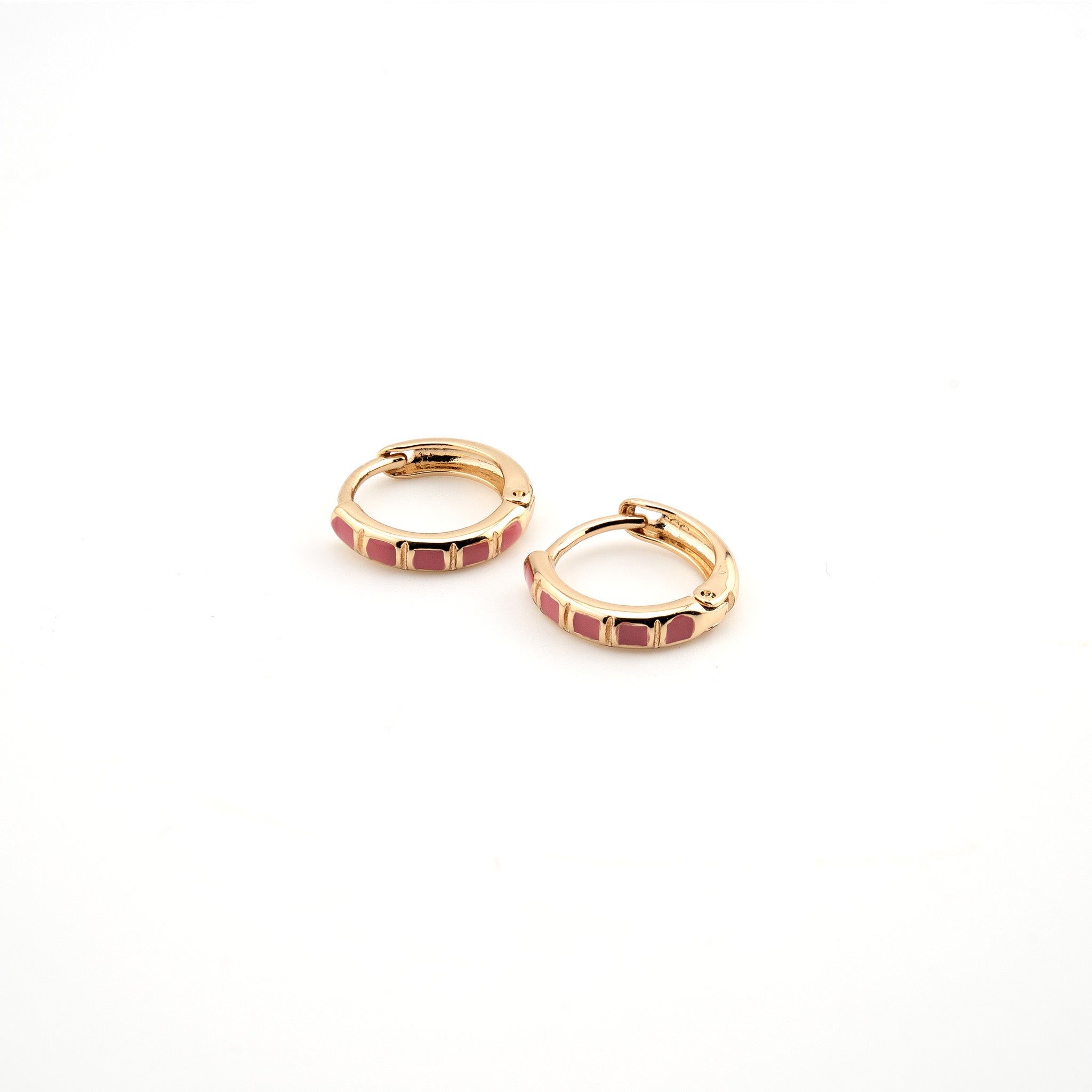 Huggie rose gold (oro rosa) con color rosa